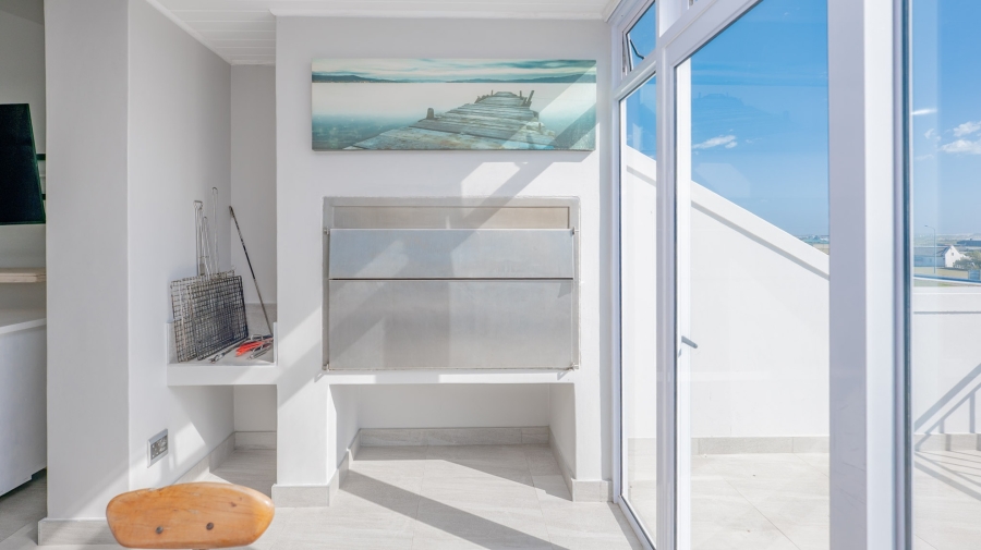 2 Bedroom Property for Sale in Struisbaai Western Cape